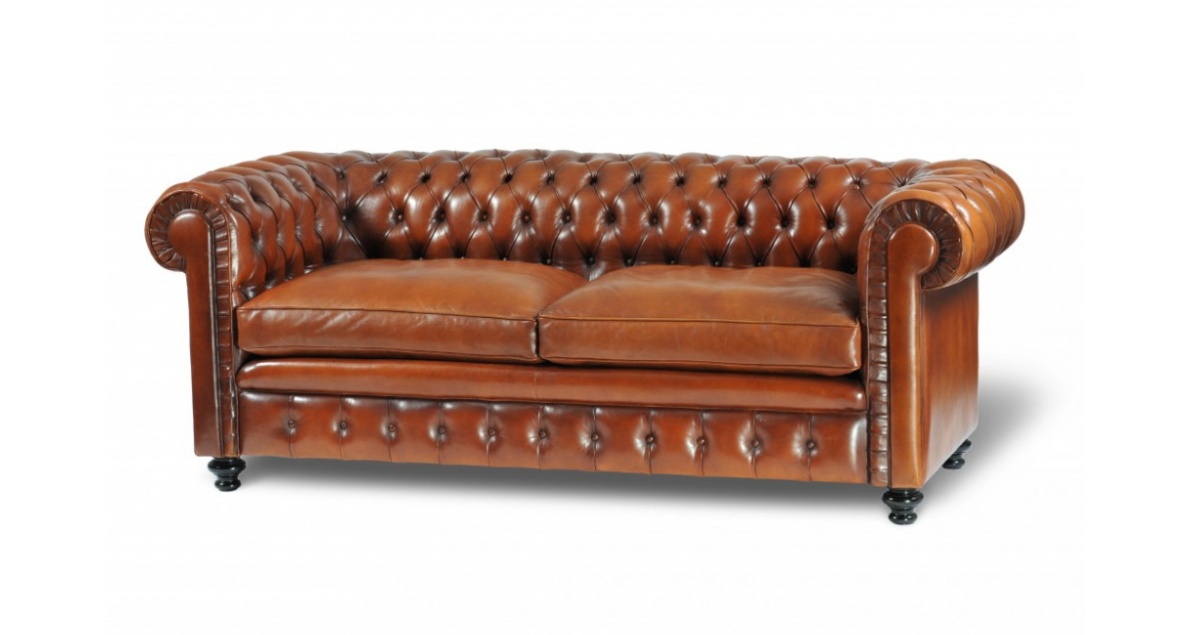 sofa-leather-chesterfield-2-places-front-view-montreal-quebec